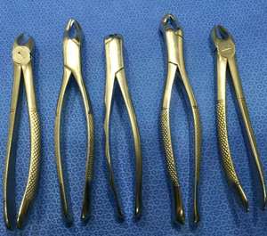 Juego de 5 Fórceps de Extracción Dental Pediátricos de Acero Inoxidable, Instrumentos Quirúrgicos Manuales de Alta Eficiencia con Certificación CE - Product Image 1