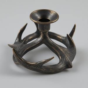 Bougeoir en corne d'aluminium de qualité supérieure avec surface en argent martelé artisanal conçu à la main pour les intérieurs décoratifs - Product Image 6