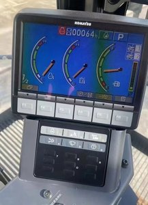 Excavadora Komatsu PC2000 de alto rendimiento para aplicaciones de minería y construcción Buenas condiciones de trabajo horas bajas - Product Image 4