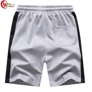 Nouveau style de short de sport de haute qualité de couleur unie fabriqué en short de sport de qualité supérieure - Product Image 2