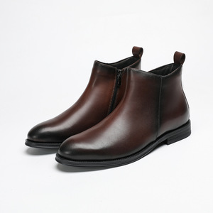 Bottes brogues en cuir de haute qualité avec détails perforés et semelle intérieure respirante pour les rassemblements professionnels des gentlemen - Product Image 3