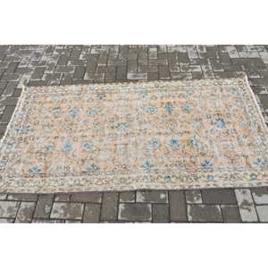 Alfombra Vintage de 3.3x6.4 pies (100x196 cm), Alfombra Turca con Borde Azul - Product Image 3
