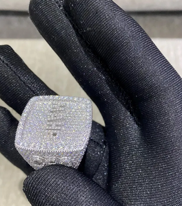 Anillo de Plata de Ley 925 con Incrustaciones de Diamantes Moissanite VVS de Lujo, Estilo Hip Hop, con Letra Personalizada y Forma Cuadrada, para Fiestas - Product Image 2