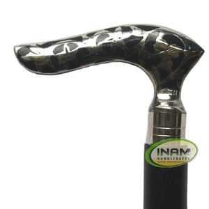 Bâtons de marche et cannes en bois faits à la main de qualité supérieure avec poignée en laiton - Product Image 1