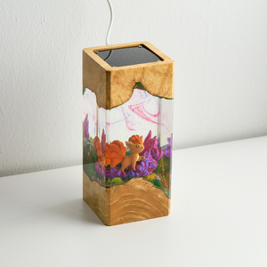 Lampe d'anime, lampe en résine époxy, lampe en résine époxy personnalisée, lampe en bois et résine, veilleuse personnalisée, cadeau fait main, cadeau de Noël - Product Image 3