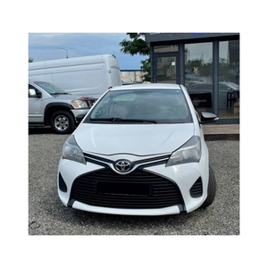 YARIS d'occasion en bon état, conduite à gauche, intérieur foncé, moteur turbo, sièges en cuir, berline à vendre - Product Image 2