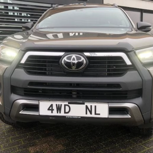 HILUX 2.8TD AUTOMATIQUE PICK-UP CONDUITE À GAUCHE VOITURE D'OCCASION PICK-UP - Product Image 1