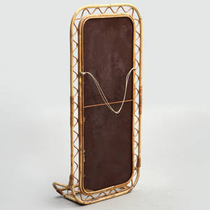 Miroir mural complet en rotin fait à la main sur toute la longueur avec cadre en bois et bord ondulé fabriqué au Vietnam - Product Image 5