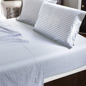 Drap-housse en coton blanc respirant de haute qualité pour hôtel King Size Logo personnalisé pour un usage domestique Drap de lit de luxe en vente - Product Image 3