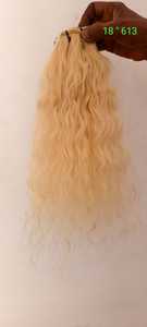 Paquets de cheveux de tressage naturels bouclés blonds 613 de qualité supérieure de 18 pouces - Product Image 6