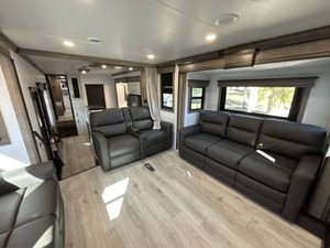 Se vende K-E-Y-S-T-O-N-E M-O-N-T-A-0-N-A 3-7-6-1-F-L usada del año 2026 - Product Image 2