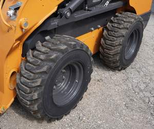 Estuches 2024 Case SR270B Skid Steer Loader Wheel Case Durable y práctico Skid Steer Loader Accesorio - Product Image 5