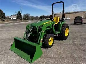 Très utilisé 2021 John Dear 3038E Tractopelle avec moteur CAT et godet à fixation rapide à vendre disponible en stock - Product Image 2