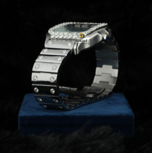 นาฬิกาฮิปฮอปประดับเพชรสำหรับผู้ชายดีไซน์หน้าปัดแบบกำหนดเองได้สีสดใสตัดเป็นพิเศษ - Product Image 5