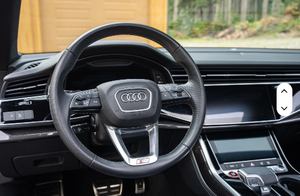 Audi SQ7 2021 Usado, con Volante a la Izquierda/Derecha - Product Image 3