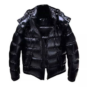 Veste matelassée à capuche brillante décontractée de haute qualité OEM pour hommes saison d'hiver bas quantité minimale de commande vente en gros de vestes matelassées personnalisées - Product Image 1