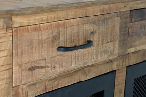 Buffet de style industriel moderne avec finition rustique en bois de manguier et portes métalliques, accompagné de dessous-de-verre en métal - Product Image 3