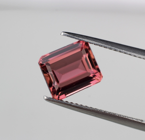 Piedra preciosa suelta facetada en forma de Octágono corte esmeralda turmalina Rosa Natural para joyería-para anillos collar pendientes certificado IGI - Product Image 1