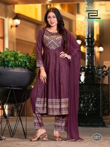 Dernière tenue de styliste Tenue indienne Pantalon Kurti en rayonne avec Nazmin Dupatta Exportateur et fournisseur indiens - Product Image 6