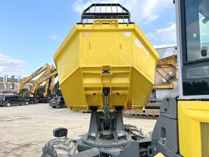 Camión Volquete Giratorio Diésel 4x4 de Rendimiento Inigualable, Usado, Tracción 6x6, Capacidad de Carga de 50T, Emisión Euro 2, Rápido, Izquierda, Weichai - Product Image 5