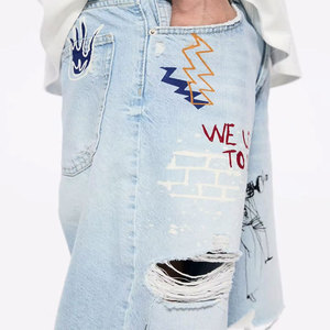 กางเกงขาสั้นผู้ชายสไตล์ไฮสตรีทผ้าแคนวาสสีอ่อน ห้ากระเป๋า เอวยางยืด ลายเรียบ ปี 2024 - Product Image 4