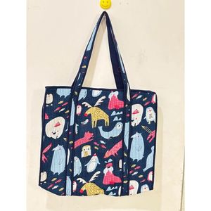 Bolso Tote de Algodón Acolchado con Estampado de Tigre, Hecho a Mano, de Primera Calidad, 18x18 Pulgadas, Ligero, Resistente y Moderno para Uso Diario, de BARMER CRAFT HOUSE - Product Image 3