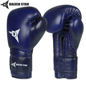 ถุงมือมวย PU ระดับมืออาชีพ ระบายอากาศได้ดี วัสดุซับเหงื่อ ป้องกันรังสียูวี พร้อมสายรัดข้อมือแบบตะขอเกี่ยว - Product Image 3