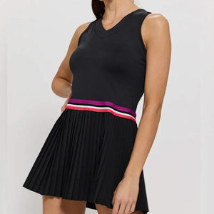 กระโปรงพลีททรงสลิมสำหรับออกกำลังกาย รุ่นใหม่ OEM ปี 2026 สำหรับผู้หญิง เล่นพิคเคิลบอล ฟิตเนส โยคะ เทนนิส มีกระเป๋า ชุดกีฬาผู้หญิง - Product Image 3