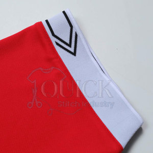 Tenues de football personnalisées de haute qualité 100% polyester légères, à séchage rapide, respirantes, style ensemble court, technologie de découpe automatisée - Product Image 4