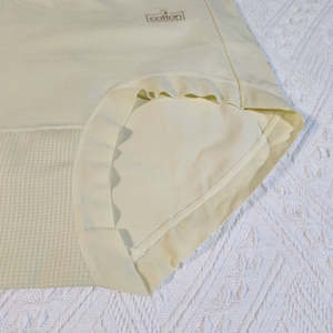 กางเกงในสตรี Texlina แบบไร้ตะเข็บ ทรงสามเหลี่ยม เอวกลาง ตัดสูง แต่งขอบผ้าซาติน ไซส์ XL คละสี แพ็ค 10 ชิ้น/แพ็ค - Product Image 2
