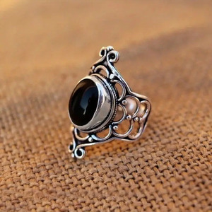 Vente en gros Bague de fiançailles élégante unisexe Pierre précieuse onyx noir naturel Étanche en argent sterling plaqué or rose tendance - Product Image 3