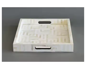 Plateau de service moderne avec une belle 2025 faite à la main, idéale pour la cuisine à la maison ou les aliments de l'hôtel, utilisée dans un décor élégant de tous les jours. - Product Image 5