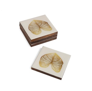 Super Oferta Posavasos de madera de mango hechos a mano con el mejor posavasos de utensilios de cocina impresos con esmalte para vajilla y uso de mesa - Product Image 2