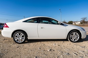 Honda Accord EX V6 Coupé 2005 - Product Image 3