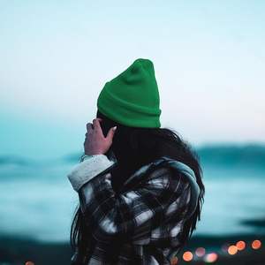 Gorro de invierno cálido y grueso de moda con diseño de punto suave de pompa para niñas mujeres ropa de calle elegante protección contra el frío - Product Image 6