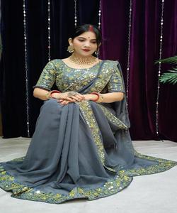 Travail de broderie lourde sari avec chemisier mat pièce les femmes indiennes portent sari bas prix en gros surat vêtement - Product Image 1