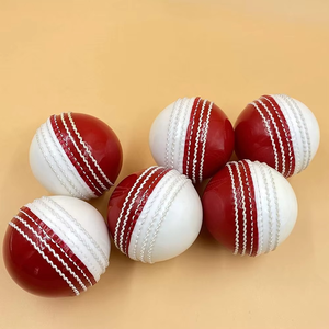 Pelota dura internacional personalizada recién llegada pelotas de críquet pelota de cuero profesional para exteriores con color y logotipo personalizados - Product Image 4