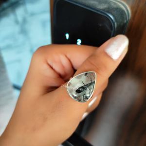 แหวนรูไทล์สีดำขายส่ง แหวนเงินชุบประดับพลอยสำหรับงานแต่งงาน งานหมั้น งานเลี้ยง ของขวัญ เครื่องประดับแฟชั่น - Product Image 3