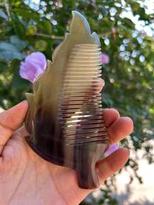 Peine de bolsillo de cuerno tallado de doble cara para barbas y cuero cabelludo accesorio de moda de cristal para hombres - Product Image 2