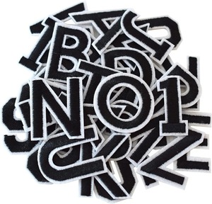 Logo personnalisé promotionnel patchs de broderie thermocollants machines en forme de main transfert de chaleur pour vêtements pour chapeaux tissu en forme de fleur - Product Image 2