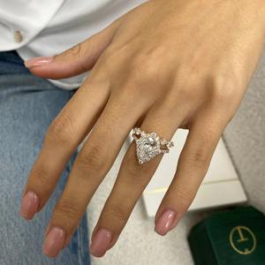<b>Top</b> Seller Pear <b>Cut</b> IGI Certified VVS Lab Grown Diamond Halo Engagement Ring Bridal Set With 14k Gold Jewelry At <b>Low</b> Price - Product Image 1