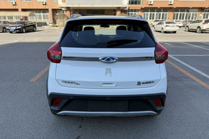 Chery Tiggo 3x 2018, SUV 5 portes, version confort, 5 places, 1.5L automatique, bon état, traction avant, pneus R16, volant à gauche, intérieur en tissu - Product Image 3