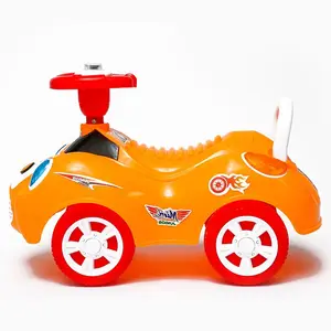 Nouveaux produits en gros enfants à piles mini voiture en cuivre jouet extérieur véhicule jouet à friction pour enfants en plastique 2-4 ans