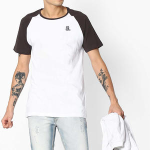 Nouveauté T-shirt uni personnalisé à deux couleurs Coupe classique Manches raglan T-shirt de baseball en gros Coton Manches courtes Raglan - Product Image 1