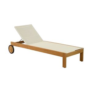 Chaise longue de relaxation d'extérieur en bois réglable pour balcon, jardin et bord de piscine - Product Image 5