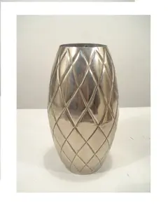 Vases en métal Vase de table en aluminium nickelé argenté