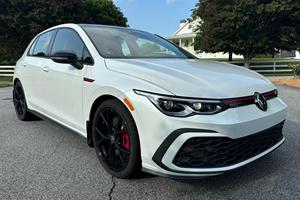 VOLKSWAGEN GTI 380 S 2024 d'occasion, conduite à gauche/droite - Product Image 2