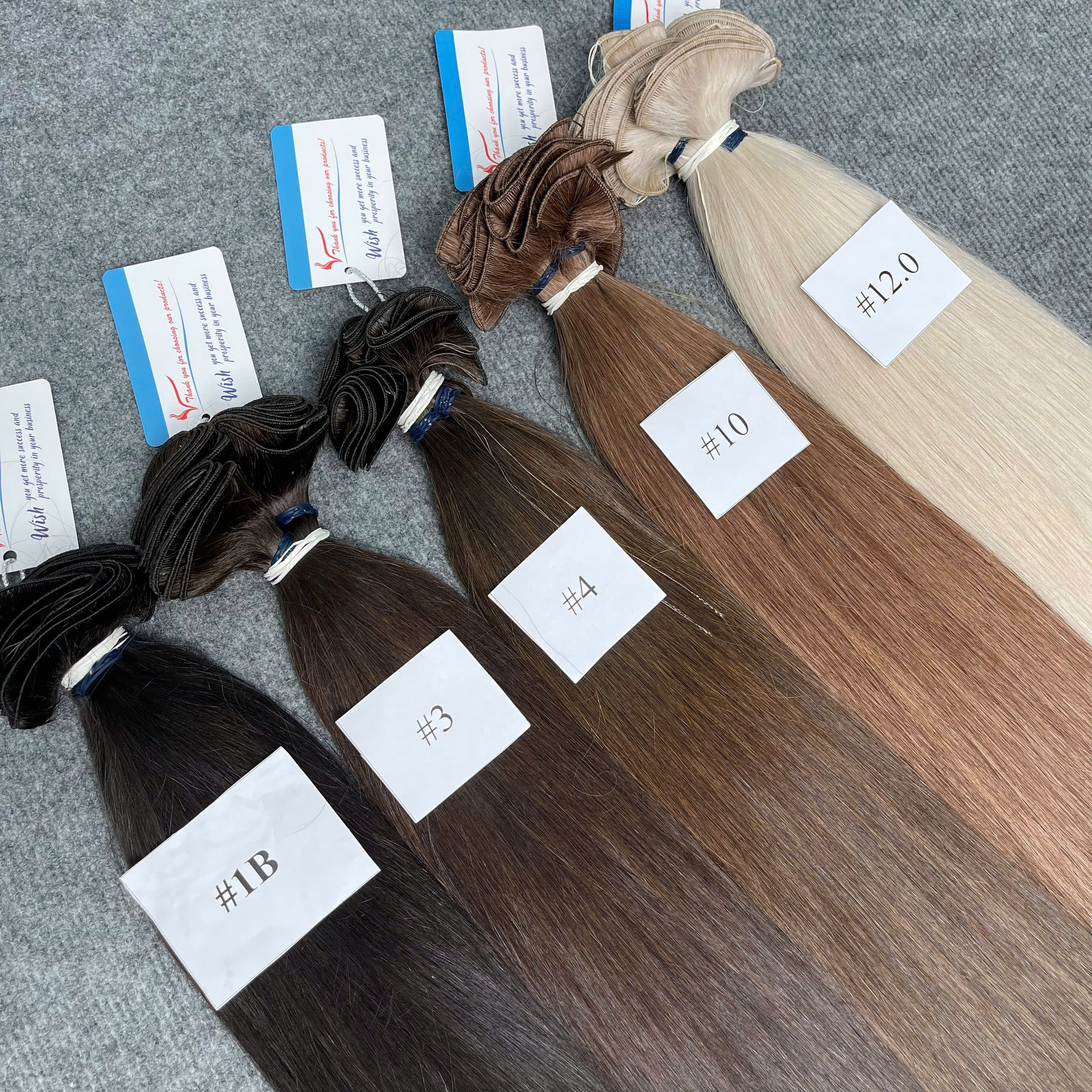 สีน้ำตาล