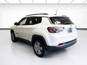รถจี๊ปมือสองปี 2022 รุ่น Compass Latitude SUV 4x4 เครื่องยนต์ดีเซล เกียร์อัตโนมัติ เบาะหนัง หลังคาซันรูฟ ขายดี มีทั้งพวงมาลัยซ้าย/ขวา - Product Image 4