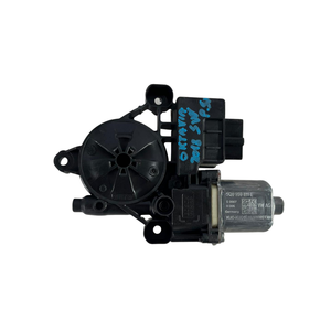Motore Elettrico Finestrino Posteriore Sinistro per SKODA Octavia S.Wagon 5a Serie (5E5) (16>20) 5Q0959811E CHZ - Product Image 1